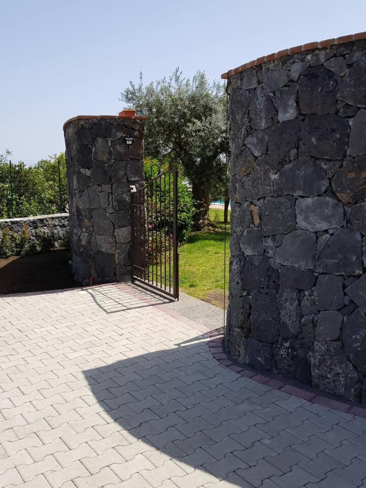 Villa Ginevra Santa Venerina Exteriör bild