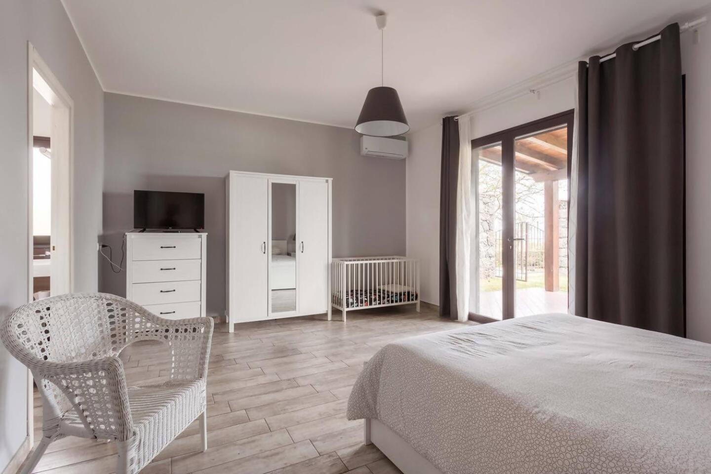 Villa Ginevra Santa Venerina Exteriör bild