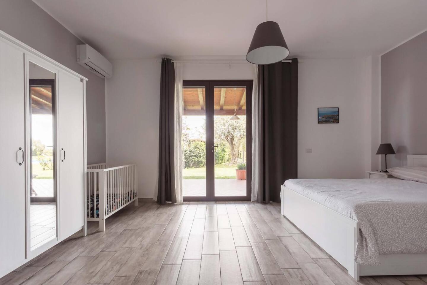 Villa Ginevra Santa Venerina Exteriör bild