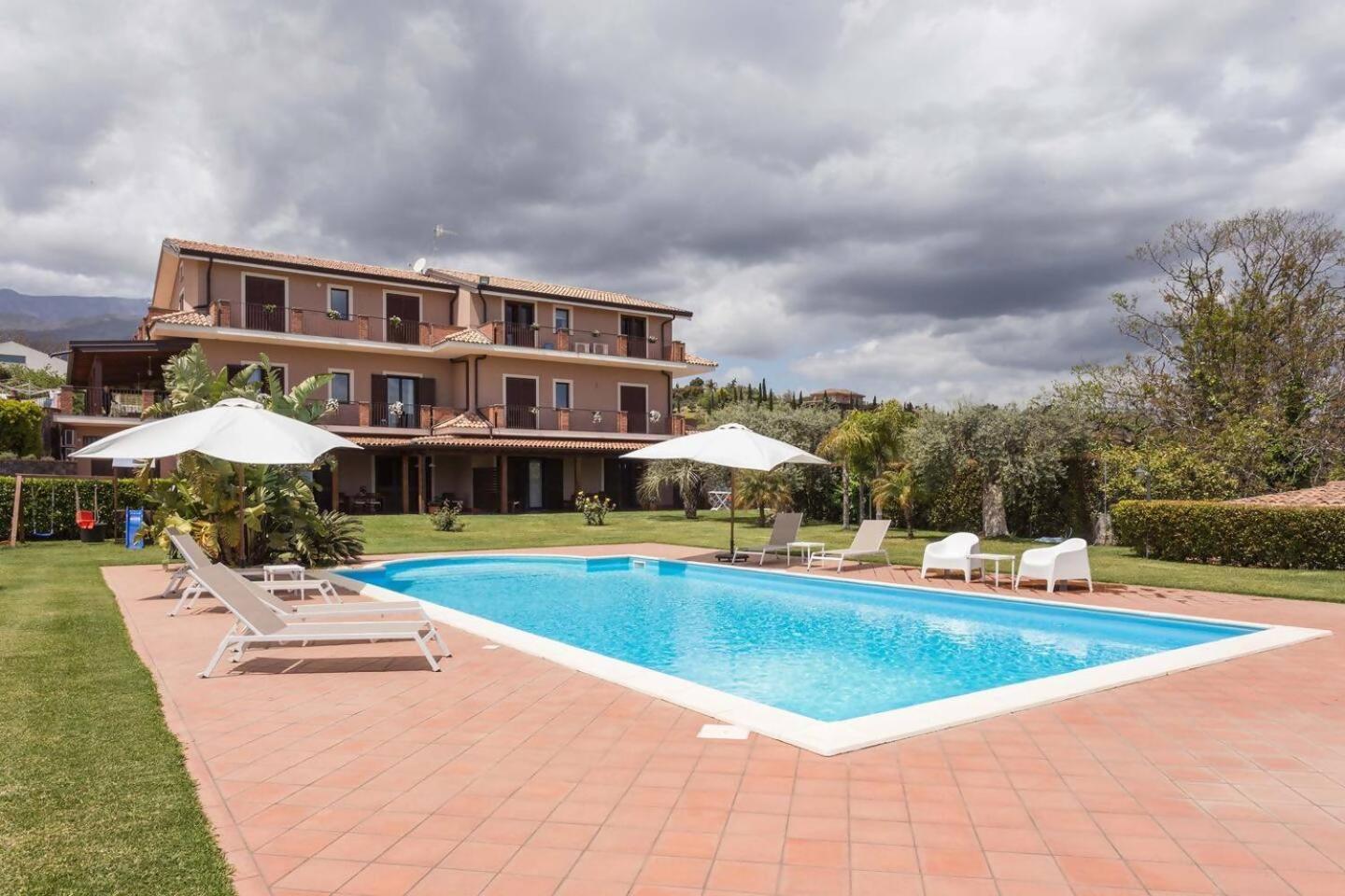 Villa Ginevra Santa Venerina Exteriör bild